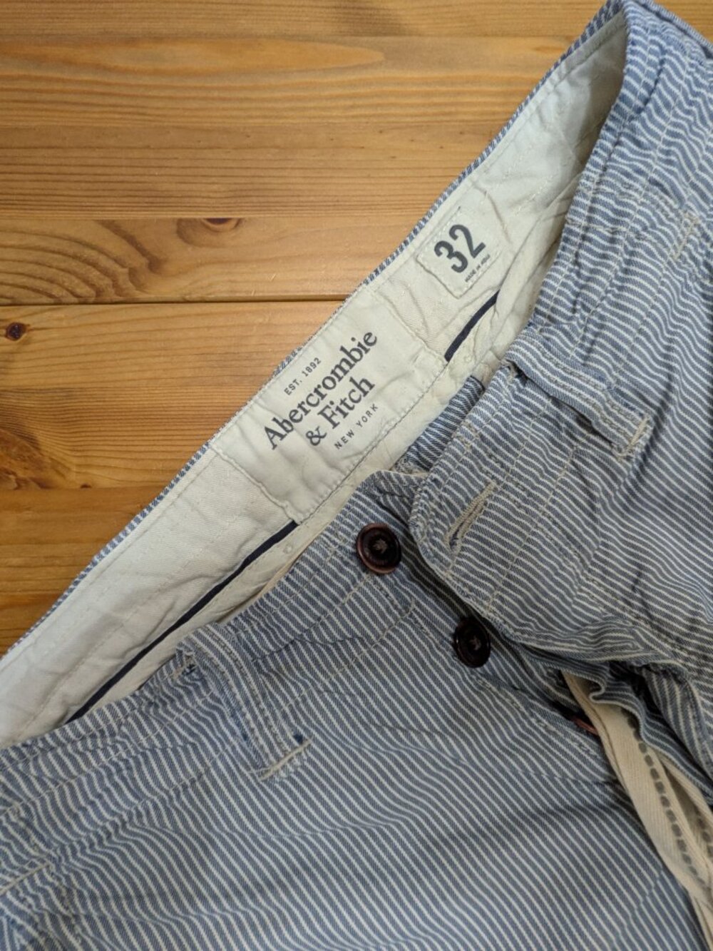 Abercrombie & Fitch Shorts Mens 32 Blue Pinstriped Drawstring Beach Casual Y2K
